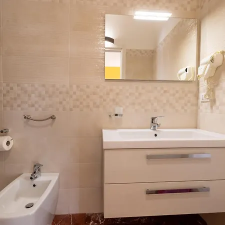 Dimora Costa Del Sole Affittacamere 3*