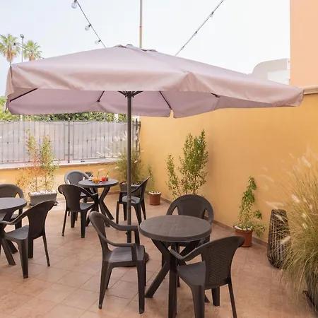 Dimora Costa Del Sole בית הארחה