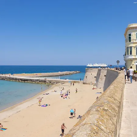 Dimora Costa Del Sole בית הארחה 3*